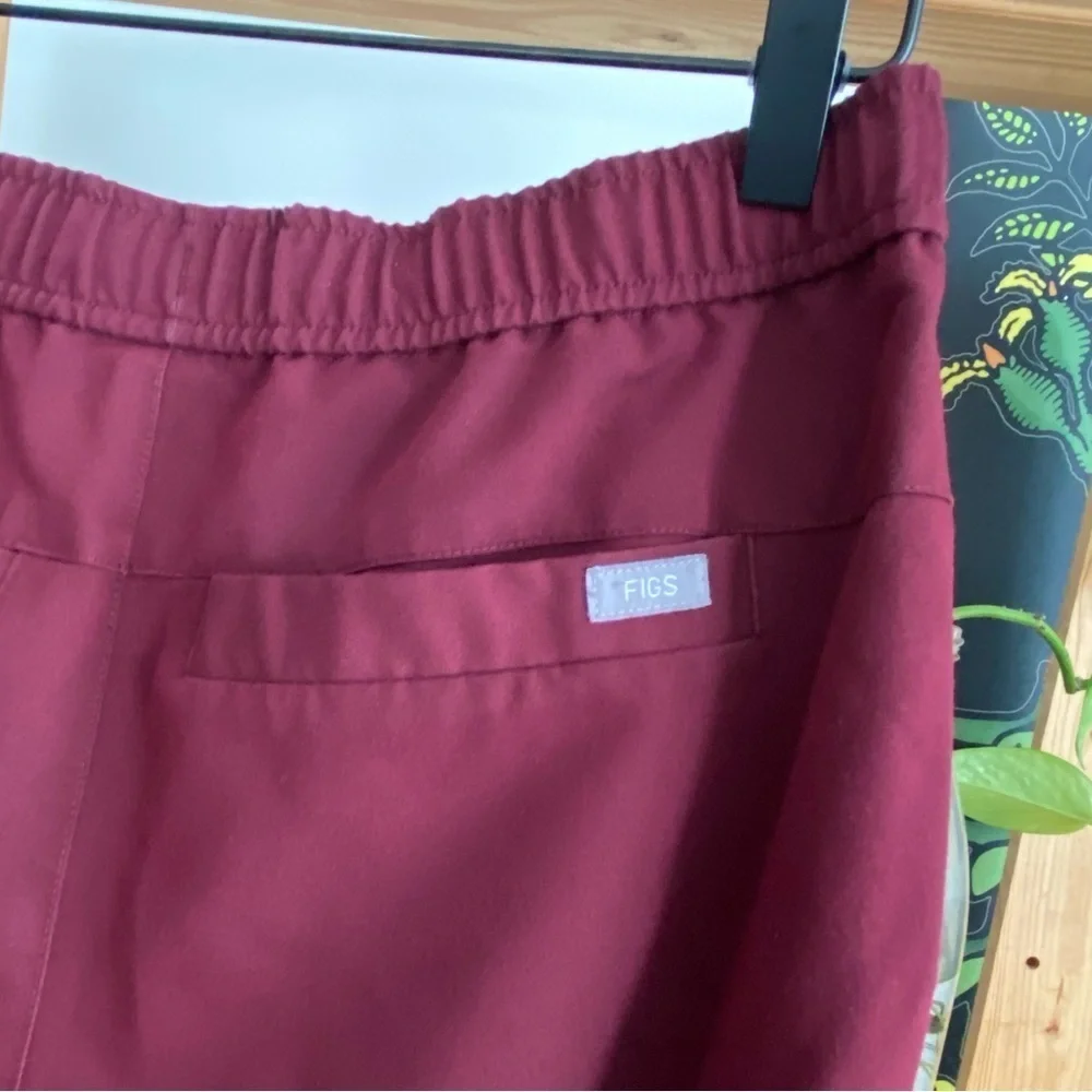 FIGS Maroon Red Tansen Jogger Scrub Pants Small